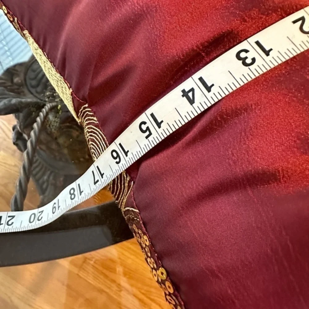 N/A dark red